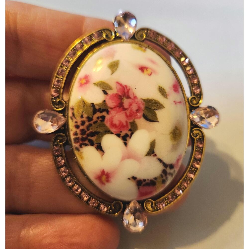 Victorian Style Flower Brooch Rhinestone & Porcelain Badge Style Pink Floral